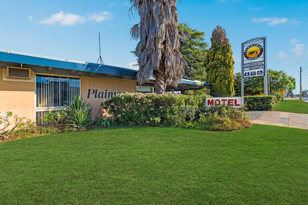 Plainsman Motel Forbes Extérieur photo