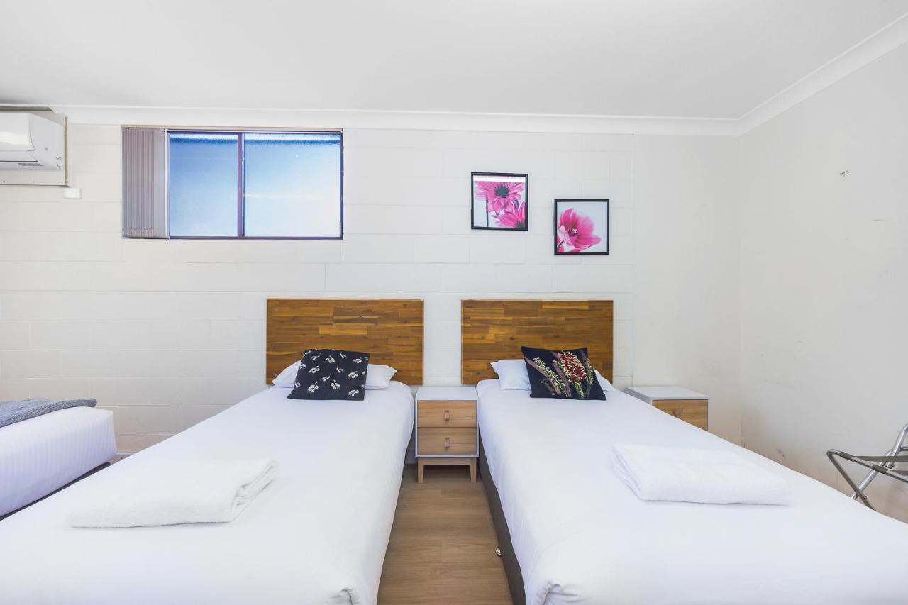 Plainsman Motel Forbes Extérieur photo