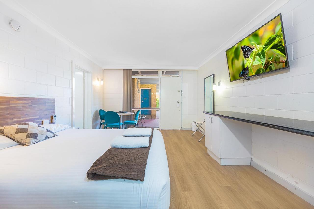 Plainsman Motel Forbes Extérieur photo